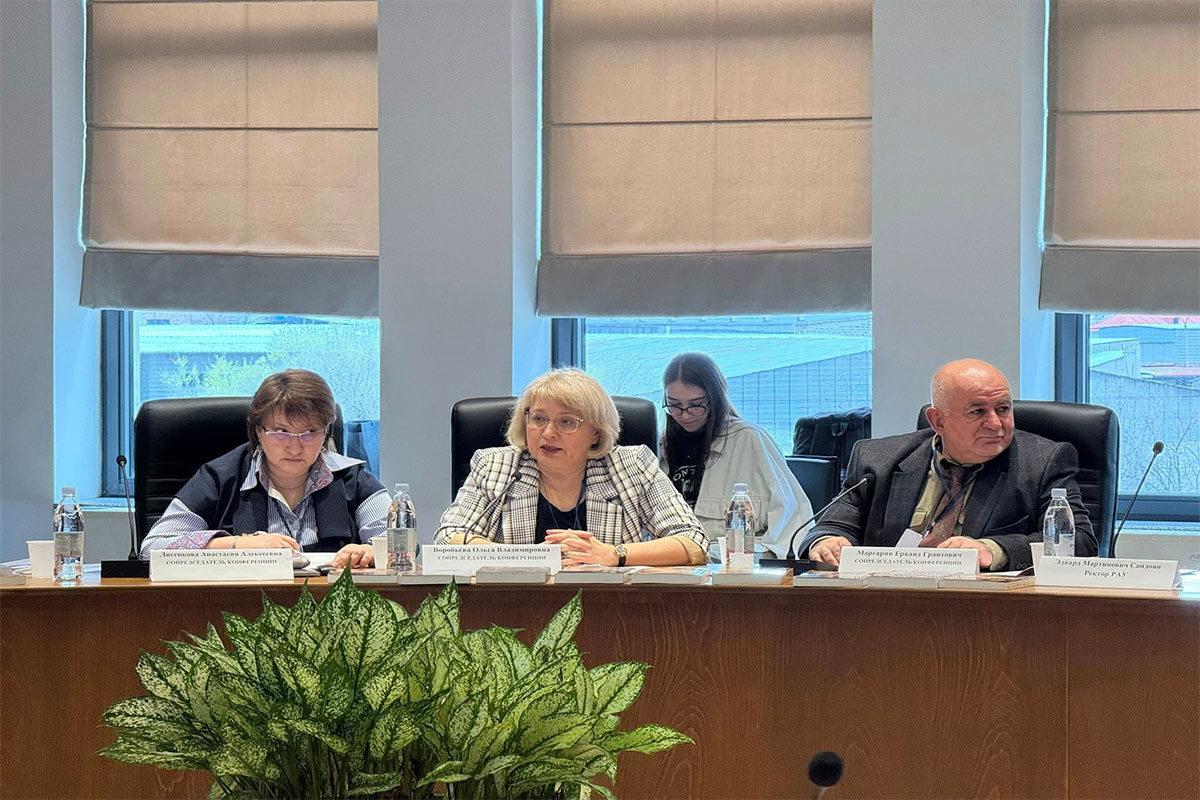 Изображение: Делегация СПбПУ приняла участие в международной конференции в повышении квалификации в Российско-Армянском университете
